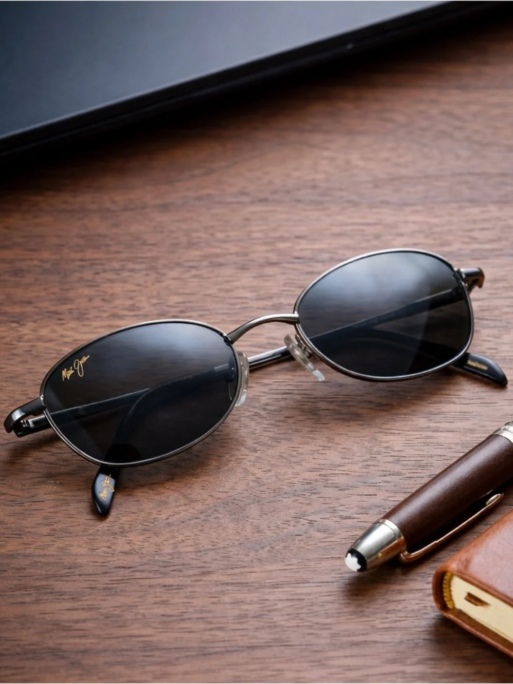 Maui Jim Hulu MJ-551-02 Titanium Sunglasses – Polarized | Made in Japan